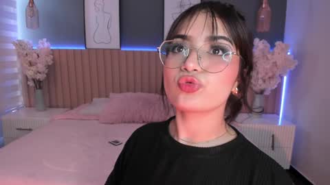     online show from February 4, 2025, 4:08 pm