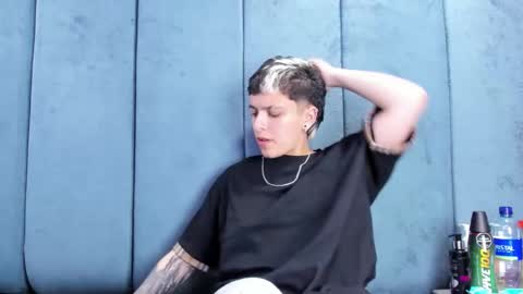 megan_thompsonn_ online show from May 24, 2026, 2:05 am