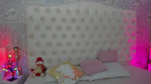 megan_tower online show from December 18, 2025, 7:09 pm