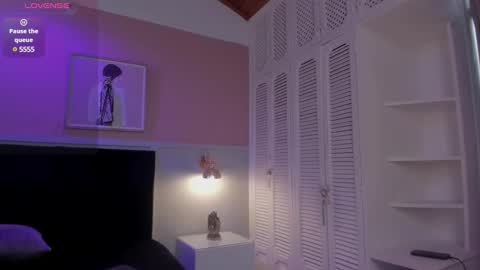 Snapshot of megan_west62 chatting on December 18, 2024, 8:03 pm Jazmin online show from December 18, 2024, 8:03 pm