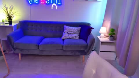 Snapshot of meganbutnotfox chatting on June 21, 2026, 12:41 pm Megan online show from June 21, 2026, 12:41 pm