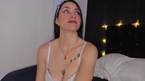 Megan Hofman online show from March 17, 2026, 12:04 am