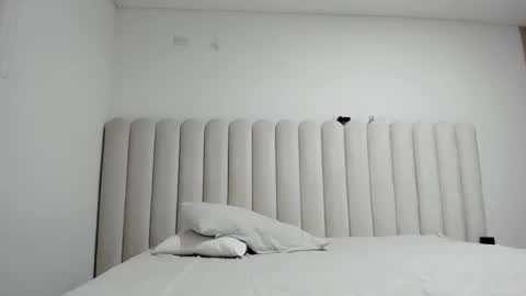 meganmir1 online show from May 22, 2026, 10:59 pm