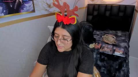 Megan  online show from December 21, 2025, 8:27 pm