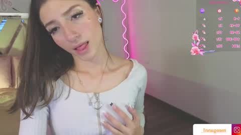Snapshot of megann_adamss chatting on February 2, 2025, 8:35 am megann_adamss online show from February 2, 2025, 8:35 am