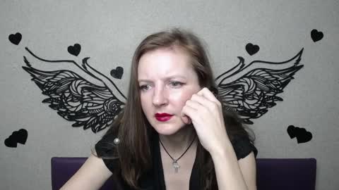 MeganPirs online show from April 9, 2026, 9:42 pm