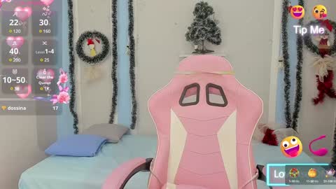 Snapshot of meganqueen2 chatting on December 22, 2024, 2:06 pm Megan Queen online show from December 22, 2024, 2:06 pm