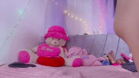 Snapshot of meganrouss7 chatting on March 5, 2026, 2:51 am Megan online show from March 5, 2026, 2:51 am
