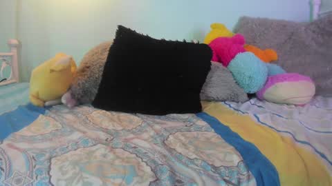 Meggan online show from February 5, 2025, 4:48 am