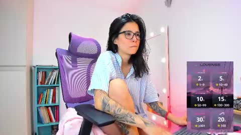 Juli online show from July 28, 2026, 3:57 am