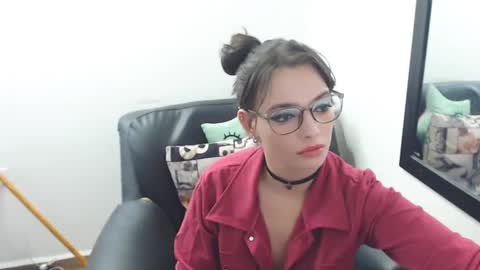 Snapshot of meghan_cherrys chatting on March 4, 2025, 8:57 am meghan online show from March 4, 2025, 8:57 am