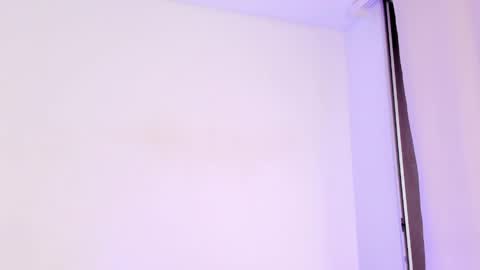 meghanallen_ online show from April 16, 2026, 9:39 pm