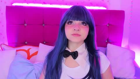 meimurasakii online show from May 4, 2026, 8:27 pm