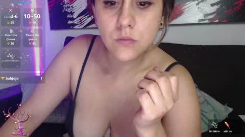 Snapshot of mel_raise chatting on January 11, 2025, 12:33 am mel raise online show from January 11, 2025, 12:33 am
