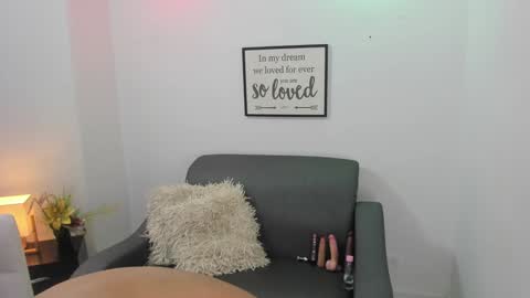 melan_owen online show from February 3, 2025, 11:09 am