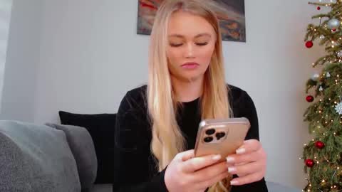 Melania online show from January 14, 2026, 12:44 pm