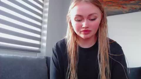 Melania online show from March 10, 2026, 3:39 pm