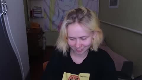 Mila online show from April 22, 2026, 8:06 am