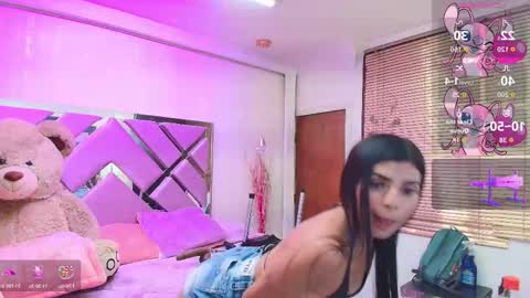 melanie_castillo online show from October 20, 2025, 7:47 pm