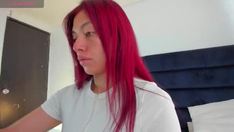 Snapshot of melanie_roux_ chatting on February 26, 2026, 12:15 pm Melanie roux online show from February 26, 2026, 12:15 pm