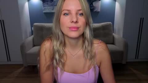 Melanie Bennett online show from November 28, 2025, 7:00 am