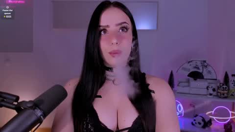 Snapshot of melanielipps chatting on December 2, 2024, 7:16 pm Melanie online show from December 2, 2024, 7:16 pm