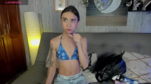 Melany online show from September 30, 2025, 3:39 pm