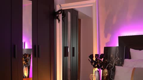 Snapshot of melanyass chatting on November 11, 2025, 5:18 am Mellanya online show from November 11, 2025, 5:18 am