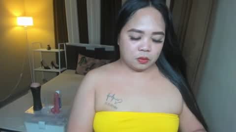 melayfoxx online show from May 3, 2026, 12:16 am