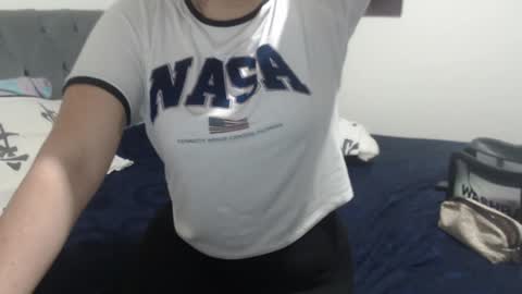 meliinna_xxx online show from January 12, 2025, 11:26 pm