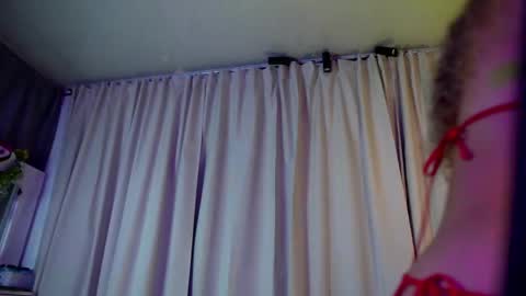Snapshot of melina_smith1 chatting on May 3, 2026, 9:43 pm MelinaSmith online show from May 3, 2026, 9:43 pm