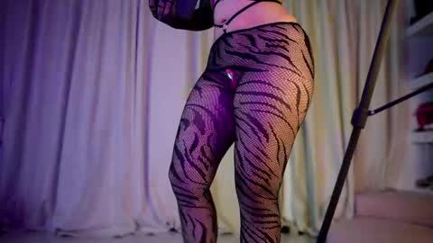 Snapshot of melina_smith1 chatting on May 22, 2026, 5:51 pm MelinaSmith online show from May 22, 2026, 5:51 pm