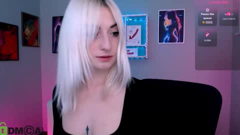 Melisa online show from December 14, 2025, 8:35 pm