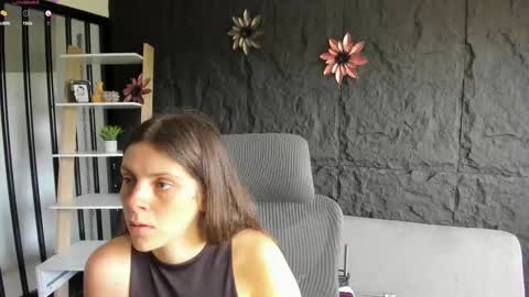 Melissa online show from October 1, 2025, 1:39 pm
