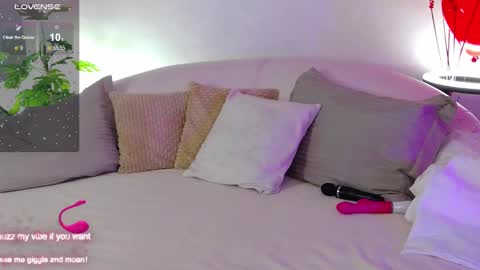 Hot Milf Melissa  ONLINE  Mon  Tue  Wed  Fr  Sun  - 9pm - 6amUTC3 online show from February 16, 2025, 3:59 pm