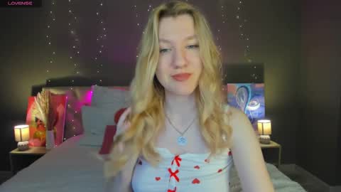 melissa_moooree online show from November 6, 2025, 9:21 am