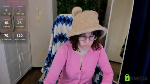 Melissa online show from December 6, 2024, 8:51 pm