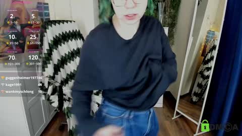 Melissa online show from February 2, 2025, 1:02 am