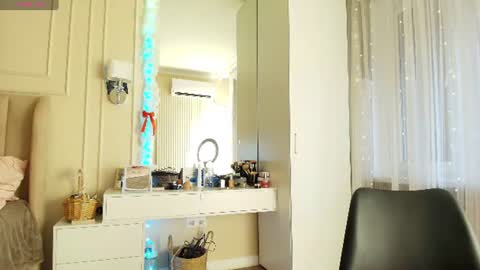 Snapshot of melissa_yamazaki chatting on July 2, 2026, 1:05 am Lisaa online show from July 2, 2026, 1:05 am