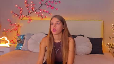 MelissaCrayzy online show from September 9, 2025, 12:15 pm