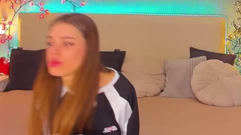 MelissaCrayzy online show from February 5, 2026, 7:13 am