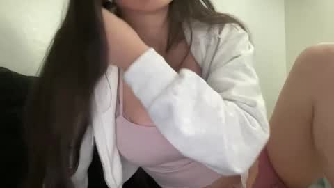 Snapshot of mellie__ chatting on March 9, 2025, 5:39 pm mellie__ online show from March 9, 2025, 5:39 pm