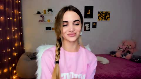 Snapshot of mellifluoustess chatting on December 8, 2024, 12:07 am Tessa online show from December 8, 2024, 12:07 am