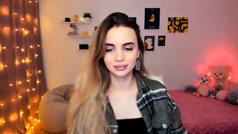 Snapshot of mellifluoustess chatting on December 17, 2024, 8:32 pm Tessa online show from December 17, 2024, 8:32 pm