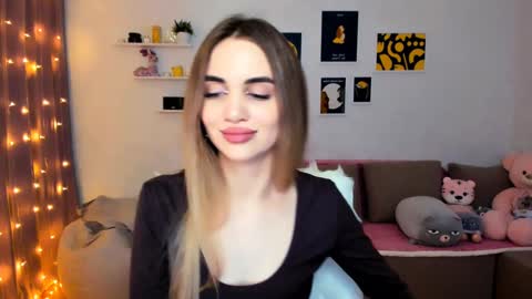 Snapshot of mellifluoustess chatting on December 19, 2024, 2:01 am Tessa online show from December 19, 2024, 2:01 am