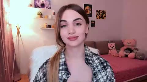 Snapshot of mellifluoustess chatting on March 6, 2025, 9:42 pm Tessa online show from March 6, 2025, 9:42 pm