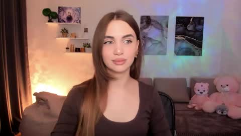 Tessa online show from April 18, 2026, 3:43 am