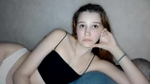 Mellisa online show from April 18, 2026, 5:17 pm