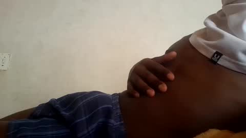 Snapshot of mello_sins chatting on November 12, 2025, 12:05 pm mello_sins online show from November 12, 2025, 12:05 pm