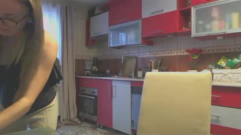 Snapshot of melly_rosey chatting on February 23, 2025, 9:55 am Melly online show from February 23, 2025, 9:55 am